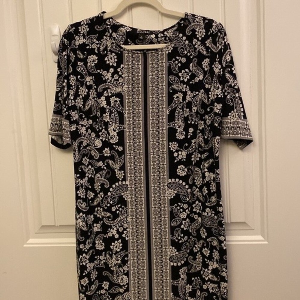 E410 Roz & Ali Women's Sz L Dress Black & White Shift Style